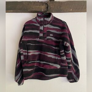 Mountain hardware hi camp 1/4 zip fleece sweater